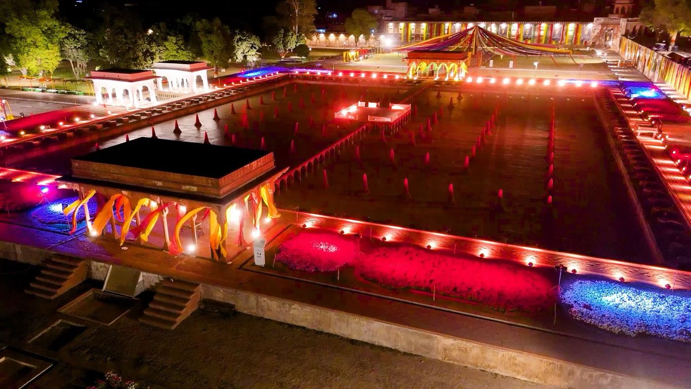 Mela Chiraghan at Shalimar Gardens